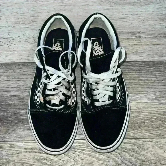 Vans - Picture 1 of 8